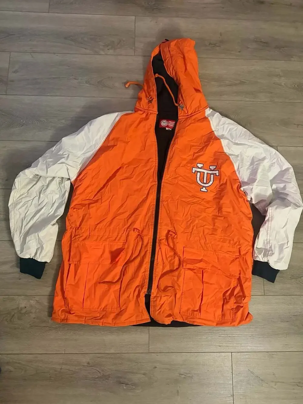 Vintage 1990s Tennessee Volunteers NCAA Colorblock Rain Windbreaker Jacket